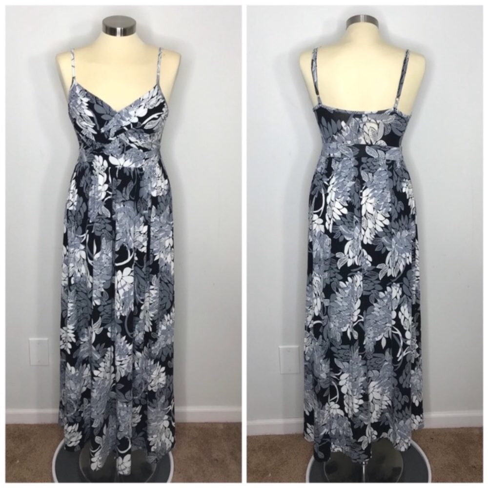 New York & Company rayon twist front maxi dress